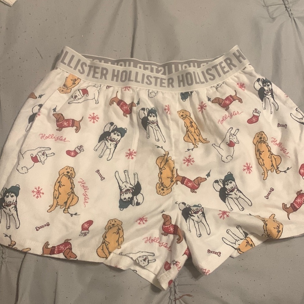 Too small on me! Out of season but cute!